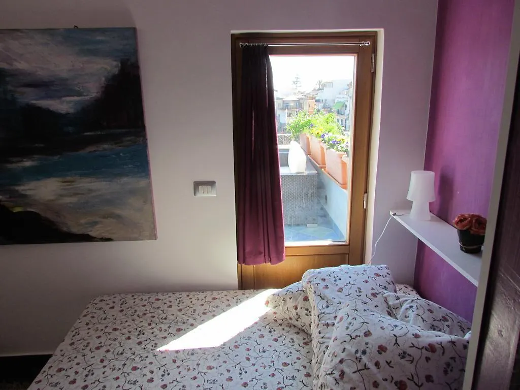 La Terrazza Sul Mare Bed & Breakfast Aci Castello 0*,
